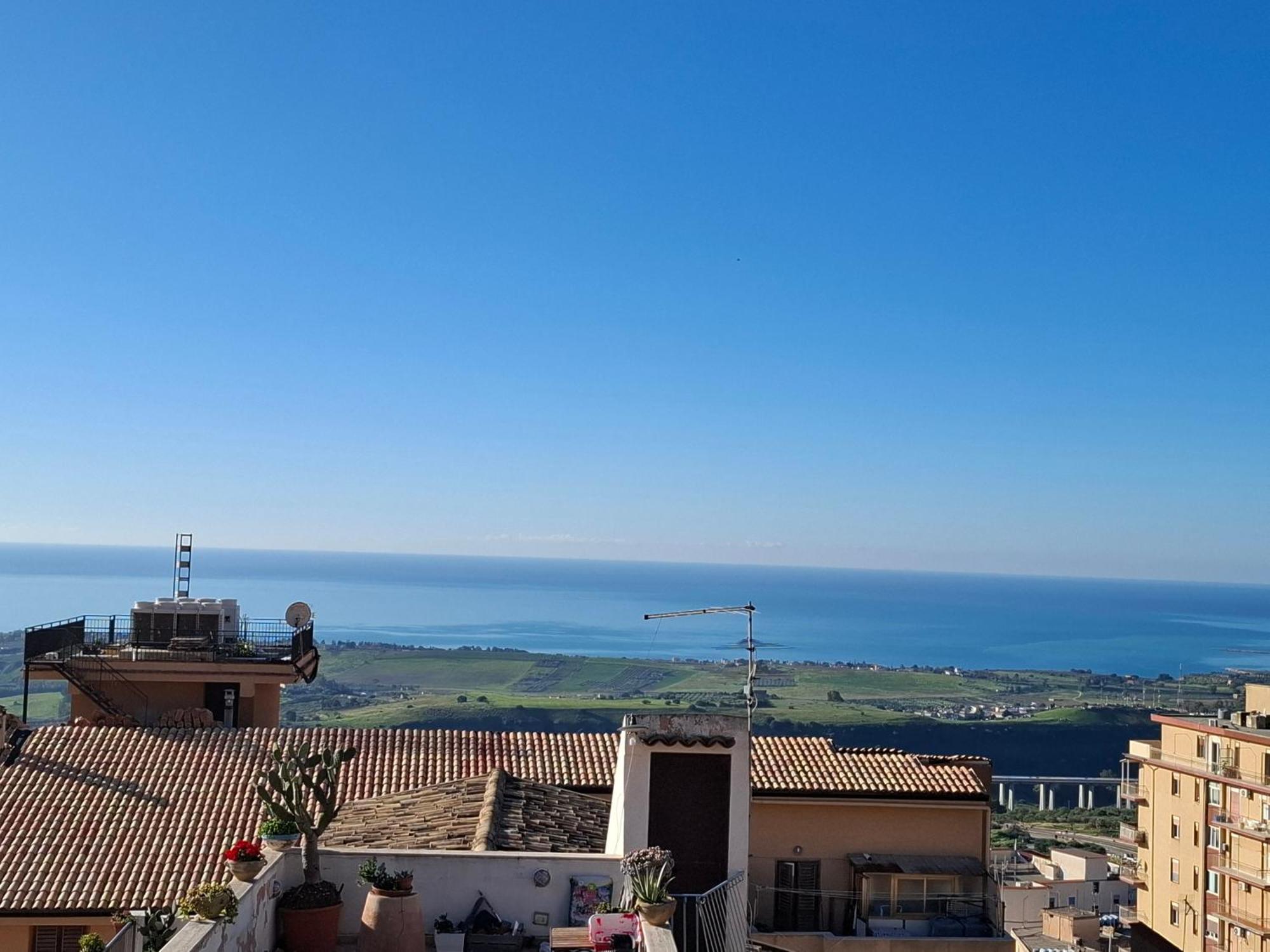 B&B Batara - "La Terrazza Del Centro" Agrigento Exterior photo